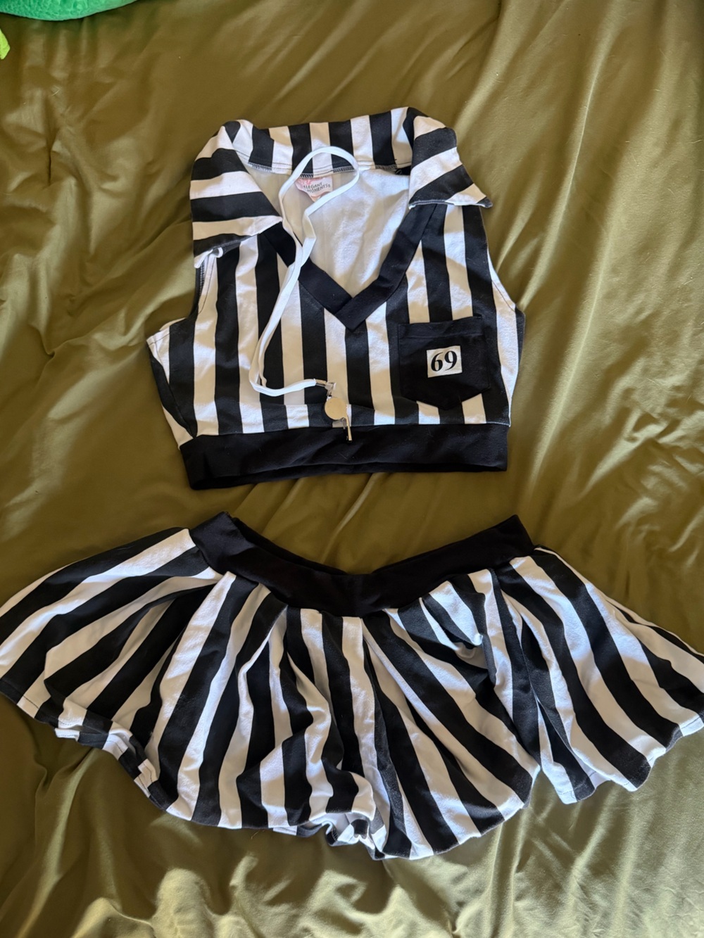 Women’s referee costume